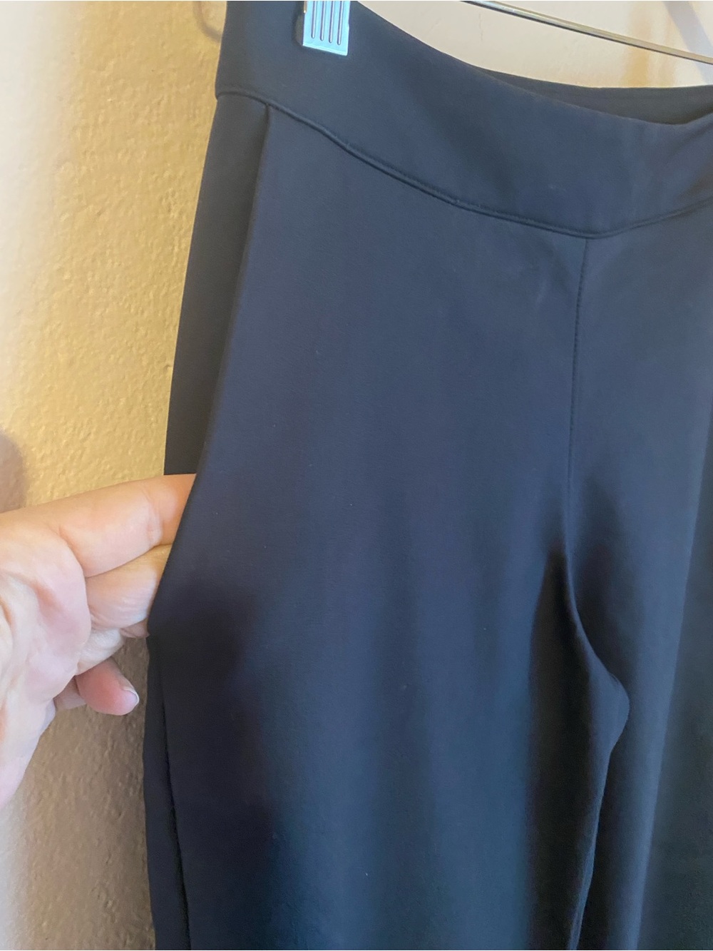Garnish Apparel Wide Leg black pants - Picture 8 of 10